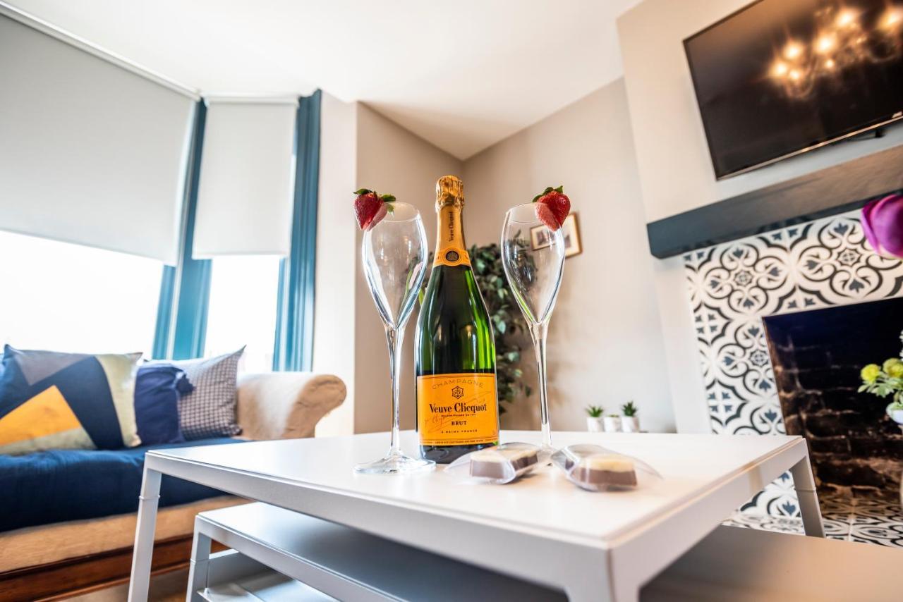 Stamford Guest House, 3 Min Walk To Southport Lord St, With Parking & Perfect Getaway Exterior foto