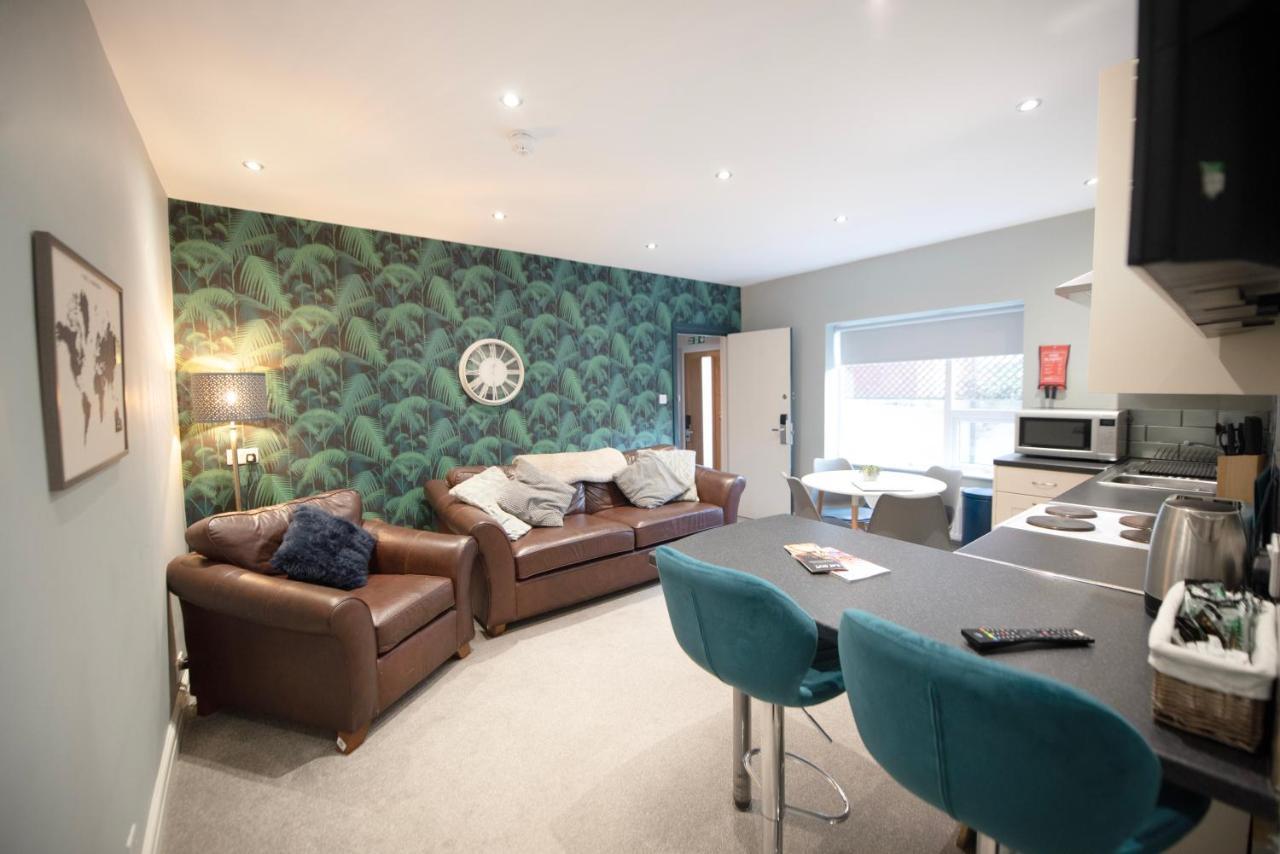 Stamford Guest House, 3 Min Walk To Southport Lord St, With Parking & Perfect Getaway Exterior foto